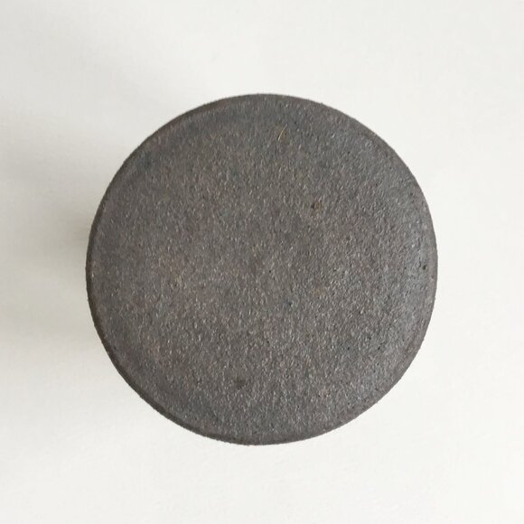 Grog Ceramic Brown Cylindrical Lidded Trinket Caddy Canister Jar Art Pottery - Picture 5 of 7